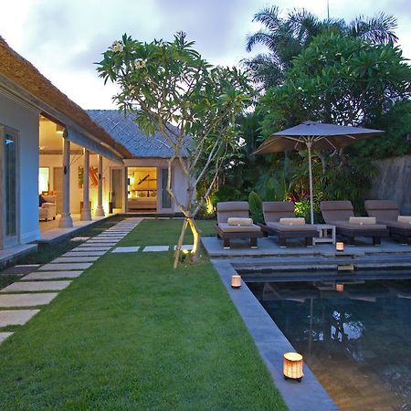 Serene Villas Σεμινιάκ Εξωτερικό φωτογραφία